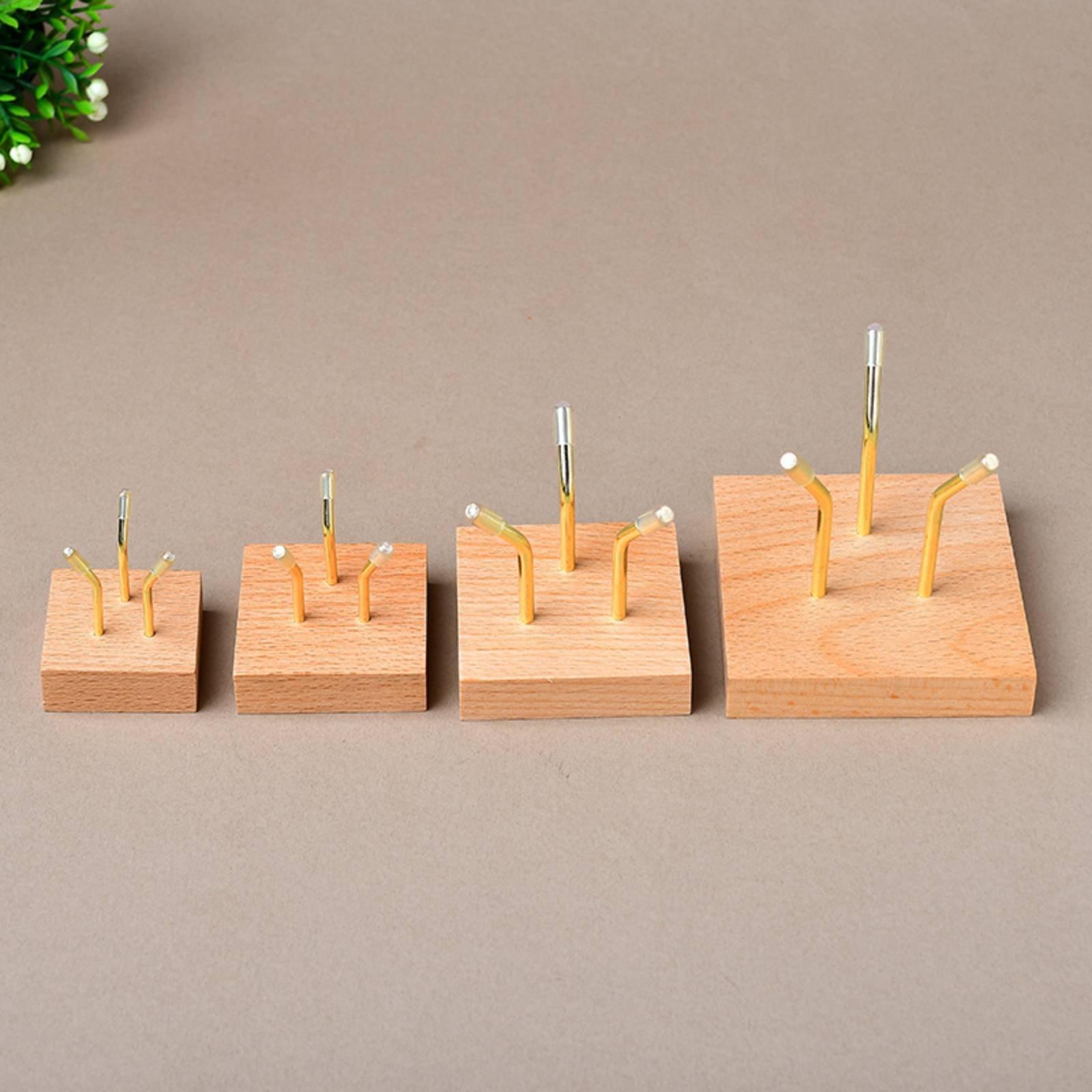 Stojak z litego drewna z krysz – Display Stand Wood recenzja i cena