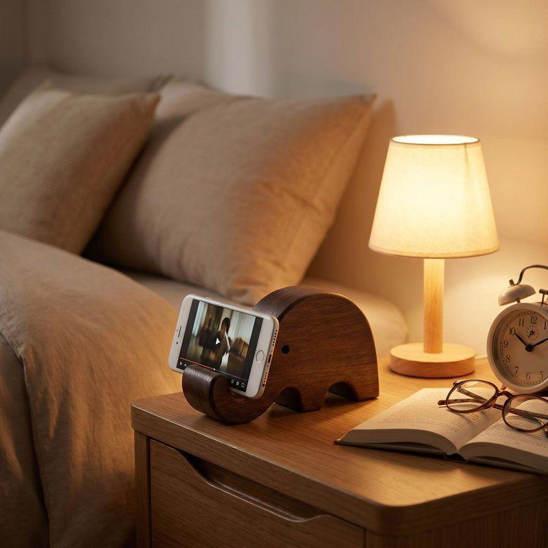 Prosty, kreatywny stojak na te – Display Stand Wood recenzja i cena